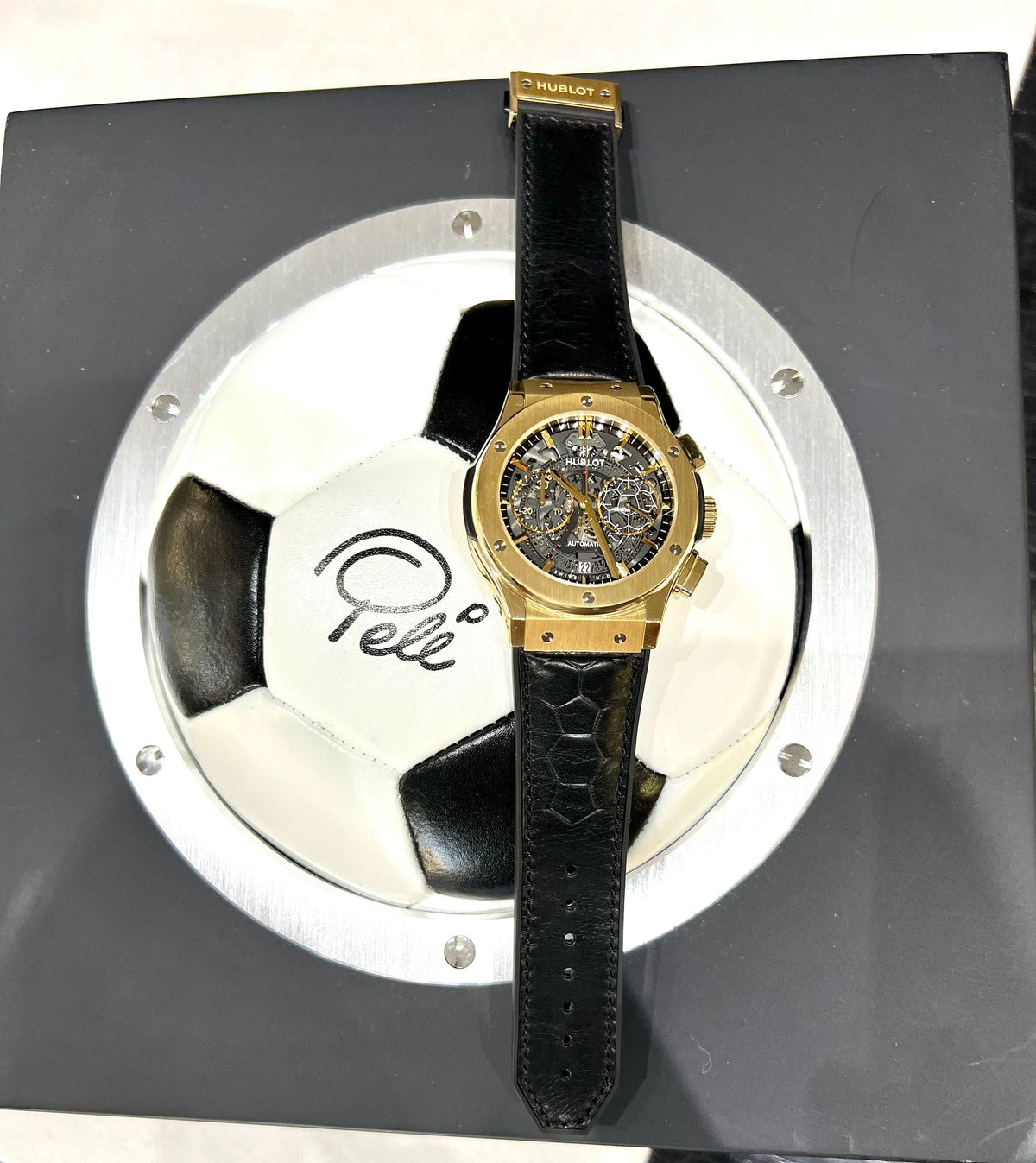 Hublot Classic Fusion Limited Edition 'Pele' 45mm Yellow Gold