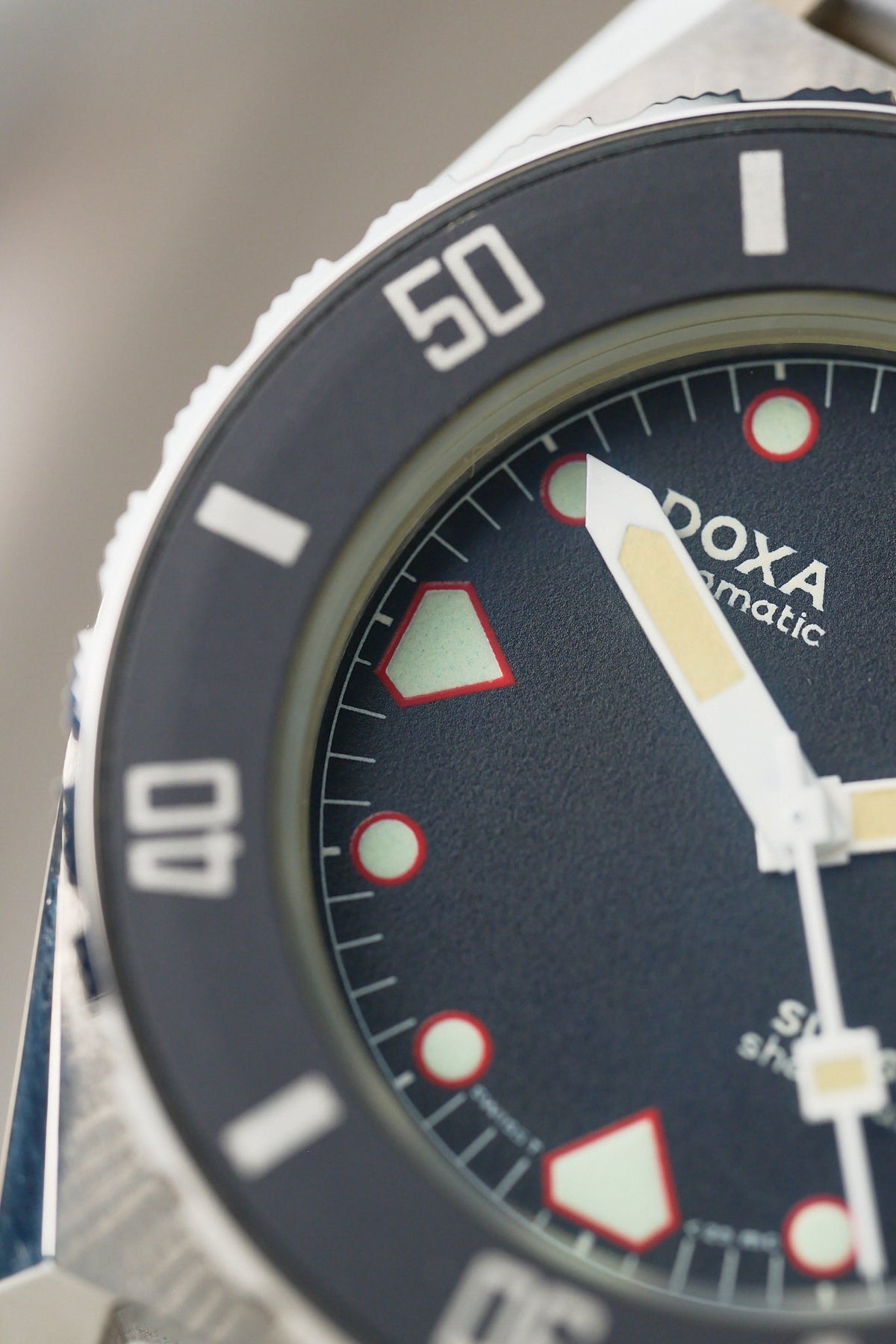 DOXA SUB 600T 'SHARKHUNTER' NOS FULL SET