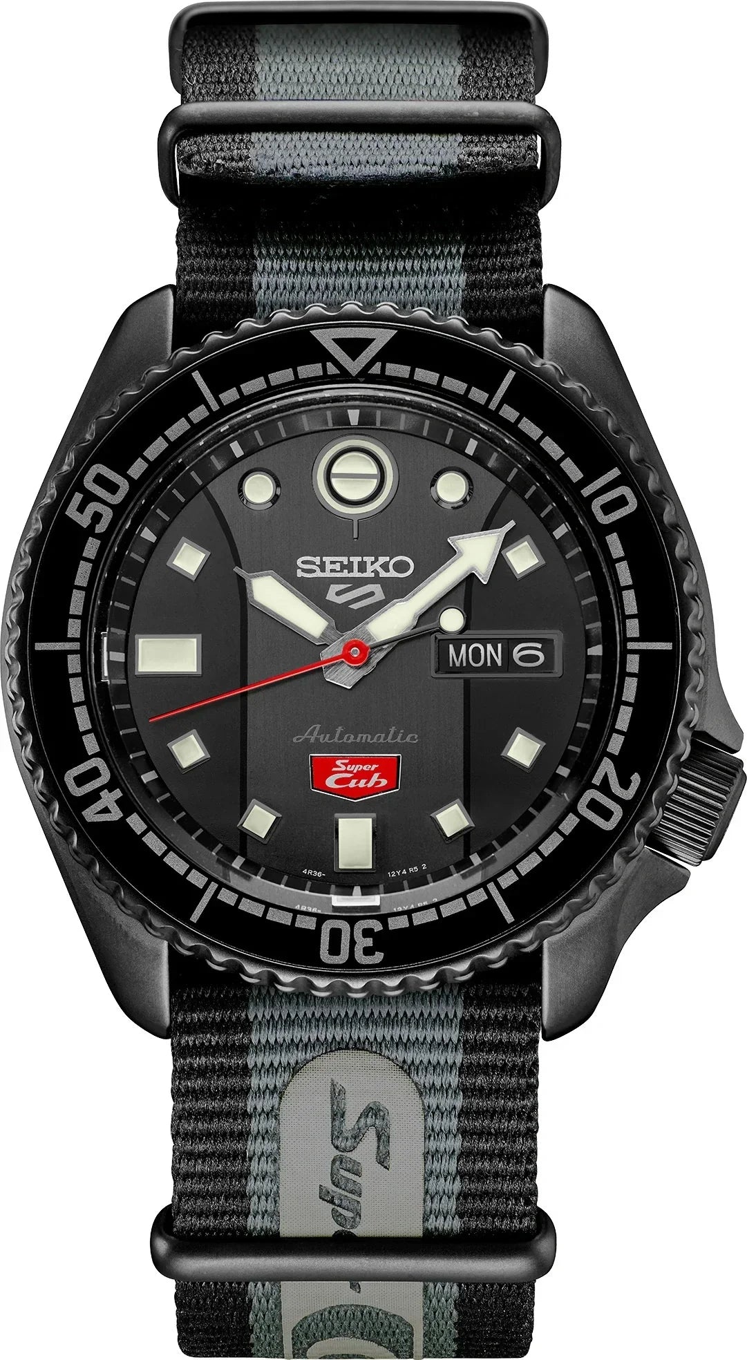 SEIKO- 5 Sports  SKX Sense Style SRPJ75