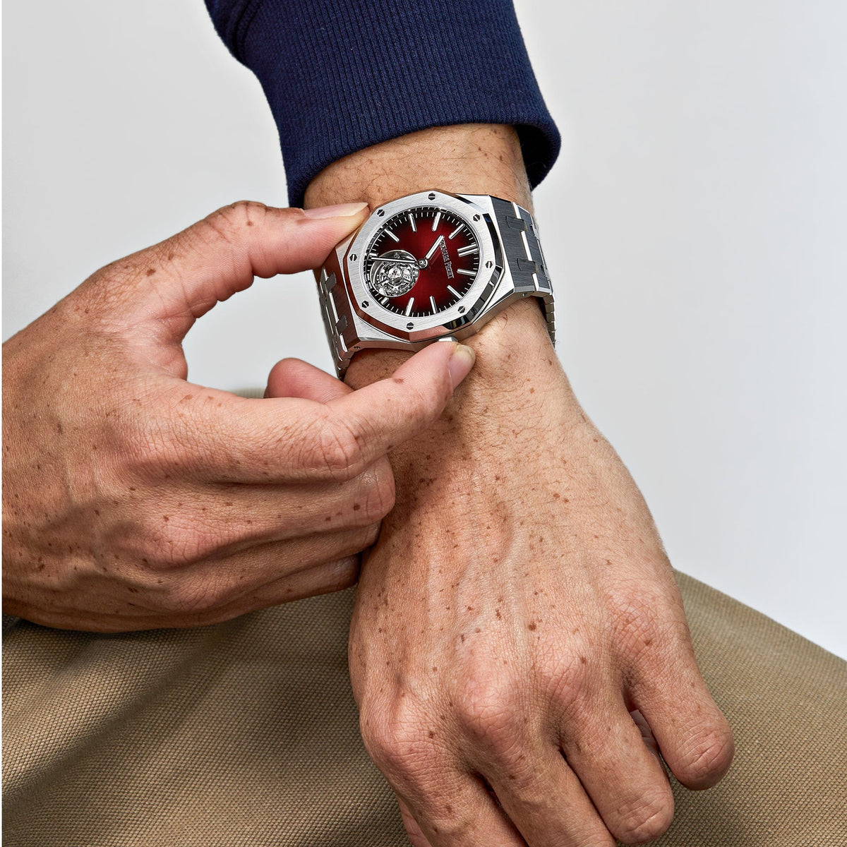 Audemars Piguet Royal Oak 26730ST.OO.1320ST.05 Selfwinding Flying Tourbillon Red Burgundy Stainless Steel
