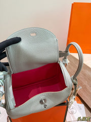 Hermès Lindy 26 Macaron Blue Handbag