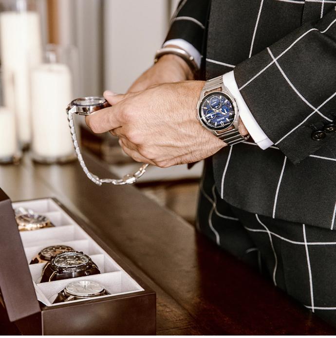 BULOVA CURV 96A205
