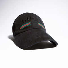 Cotton baseball hat with embroidery - black